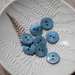 Lise Tailor - Mother of pearl flat button