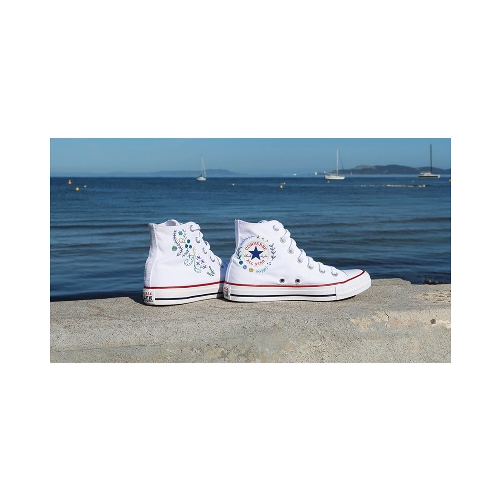 Un chat dans l'aiguille -  Water soluble kit Cascade de fleurs