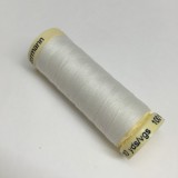 Gütermann sewing thread white (800)