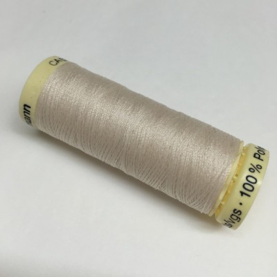 Gütermann filo bianco sporco (1)