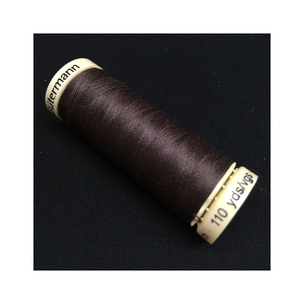 Gütermann sewing thread brown (540)