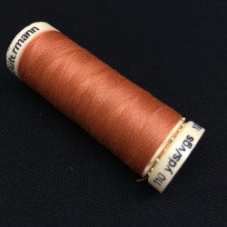 Gütermann sewing thread coral (612)