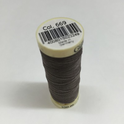 Gütermann sewing thread grey (439)