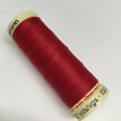 Gütermann sewing thread red (365)