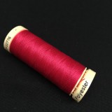 Gütermann sewing thread raspberry pink (909)