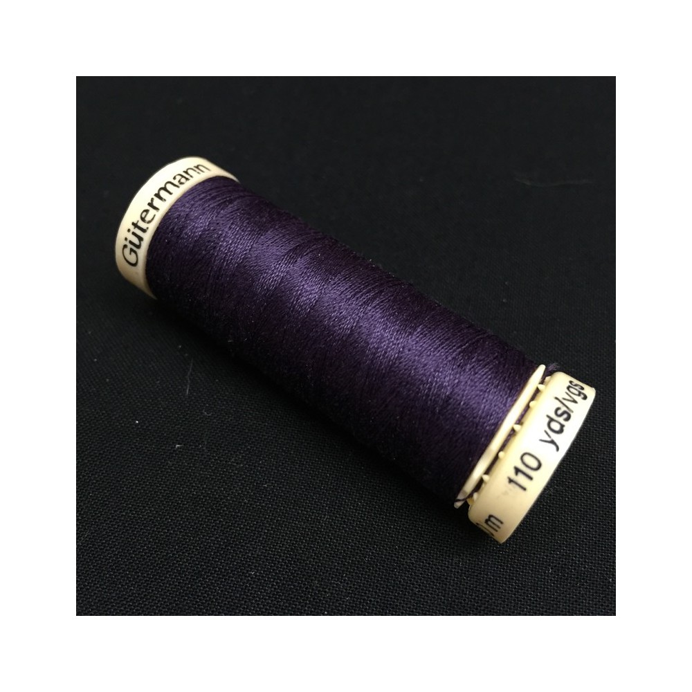 Gütermann sewing thread navy blue (324)