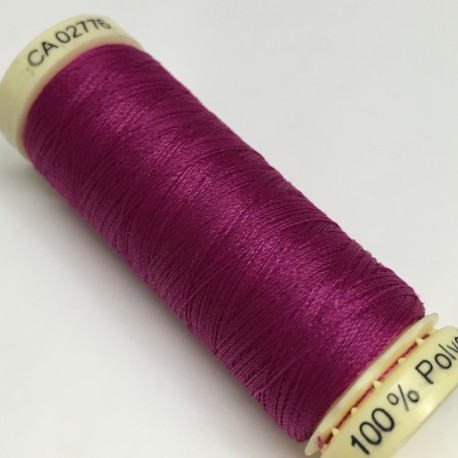 Gütermann sewing thread raspberry pink (733)