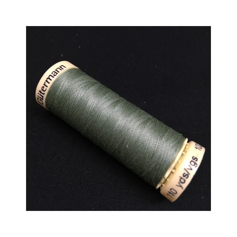 Gütermann sewing thread green (189)