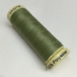 Gütermann sewing thread green (818)