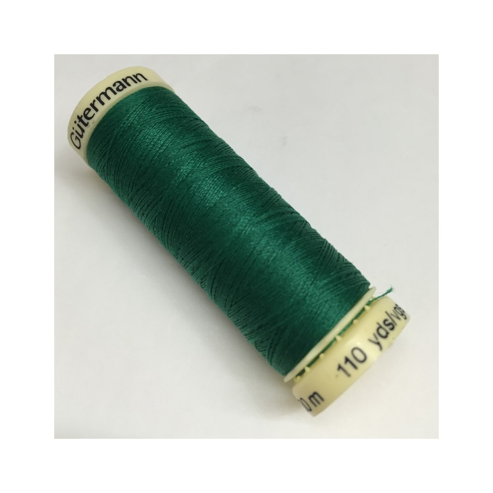 Gütermann sewing thread green (396)