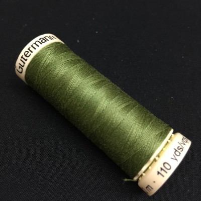 Gütermann sewing thread green (402)