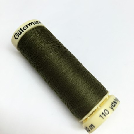 Gütermann sewing thread green (582)