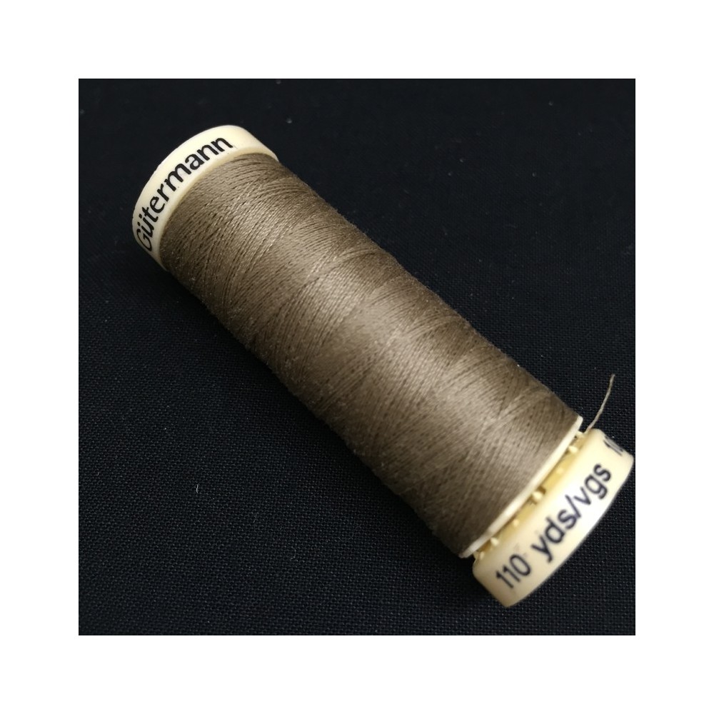 Gütermann sewing thread grey (824)