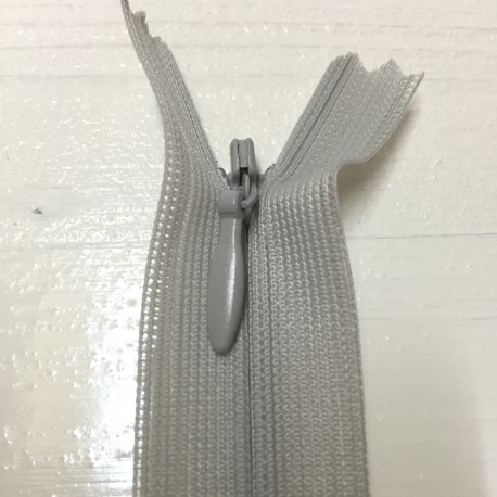 Invisible closed-end zip - light grey